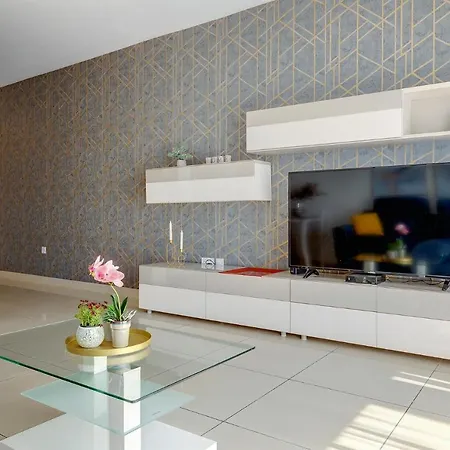 Luxury Apartment With Balcony, Central Area Gzira Exterior photo